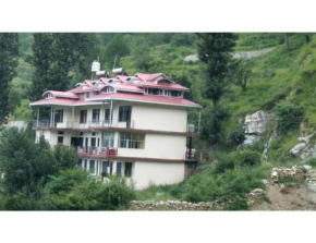 Pine Wood Resort, Barkot